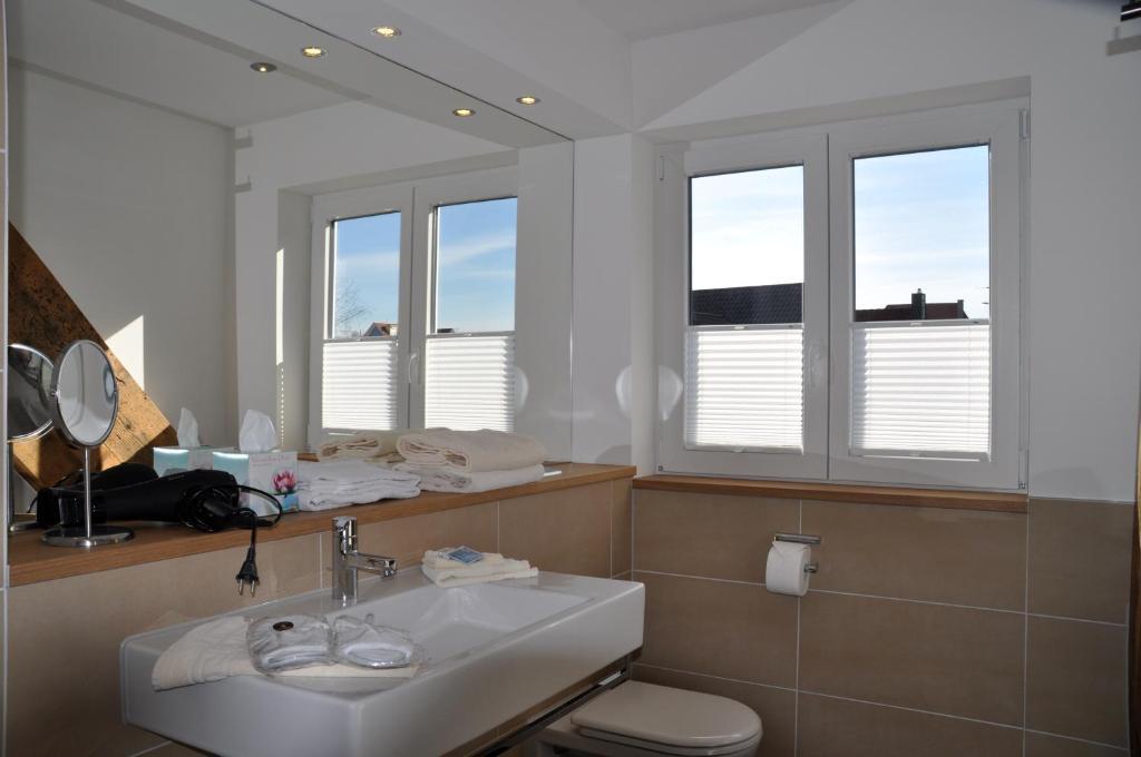 Hotel Hagnauer Seeperle Oda fotoğraf